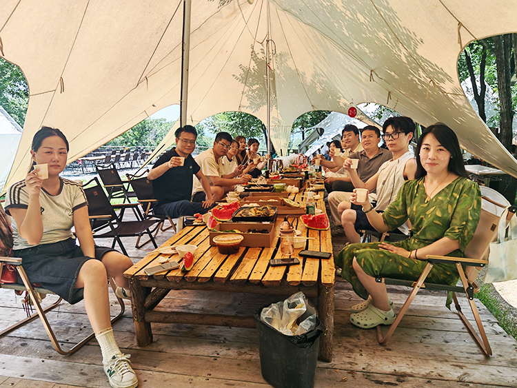 Apple Cabin