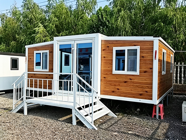 Expandable Container House