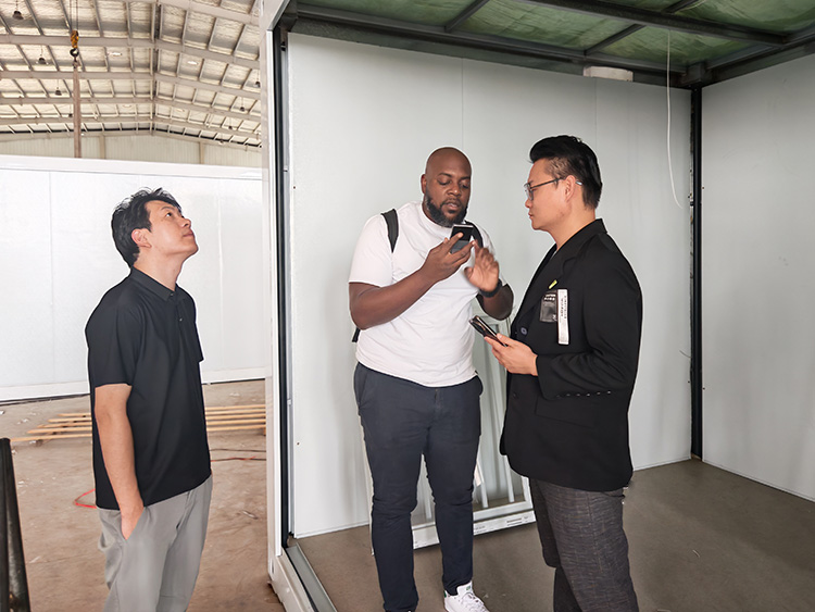 Expandable Container House